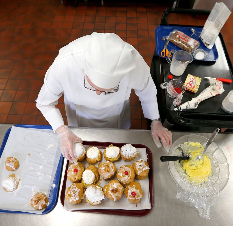 R0430_FOOD_COVER 4
